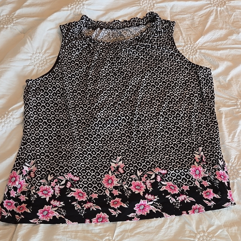 croft & barrow Black and White Sleeveless Ruffled Blouse